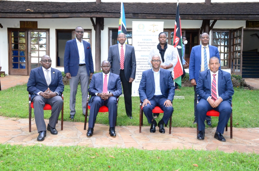 The Cabinet Secretary with the newly appointed Judges in a group photo. 