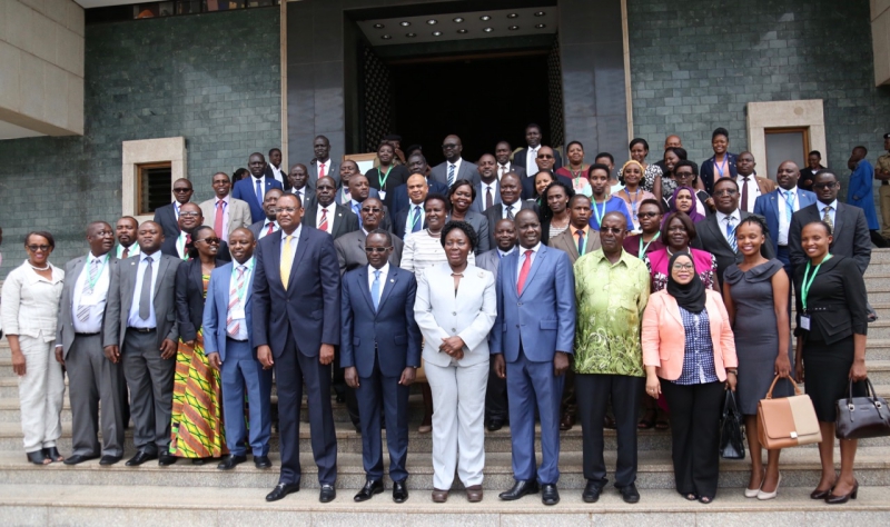 A group photo of the Members of the 4th Assembly. 