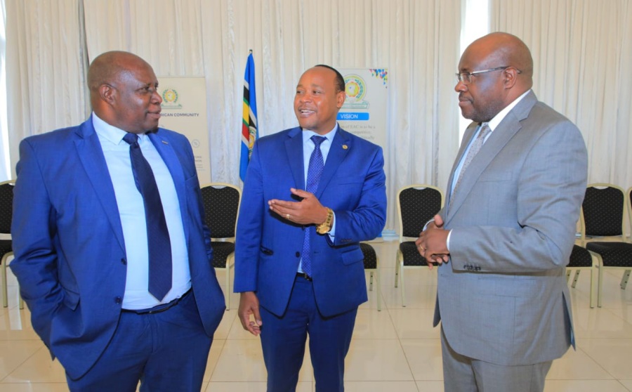 EAC Secretary General Hon. (Dr.) Peter Mathuki (centre) with the Judge President of the East African Court of Justice, Justice Nestor Kayobera (left), and the Speaker of the East African Legislative Assembly, Hon. Joseph Ntakirutimana, during the induction workshop for new EAC staff in Arusha, Tanzania.