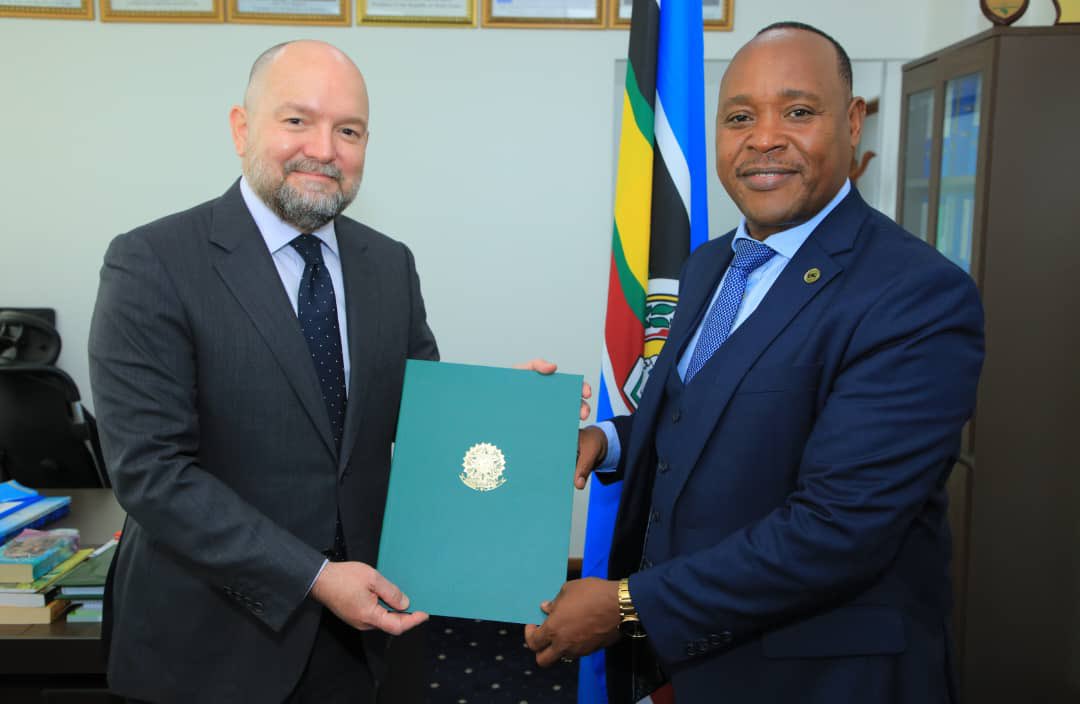 The Ambassador of the Federative Republic of Brazil to the United Republic of Tanzania and EAC, H.E. Gustavo Martins Nogueira presents his letter of credence to EAC Secretary General Hon (Dr.) Peter Mathuki.