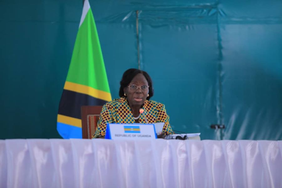 Uganda’s 1st Deputy Prime Minister and Minister of EAC Affairs, Hon. Right Rebecca Kadaga, addresses the EAC High Level Forum on Climate Change and Food Security in Arusha. Right Hon. Kadaga represented President Yoweri Museveni.    IMG_0094: