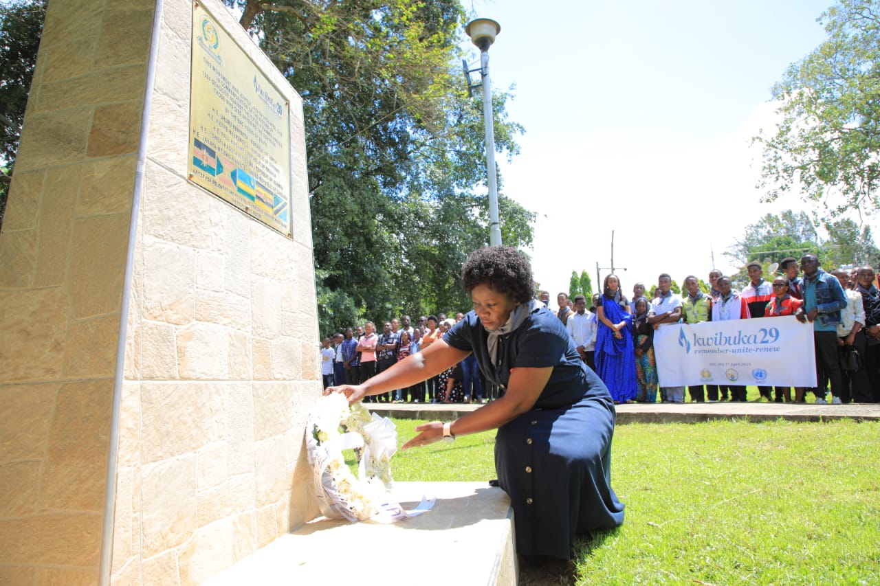 The Arumeru District Commissioner, Ms. Emmanuella K. Mtatifikolo lays a wreath at the Commemoration monument at the EAC gardens.